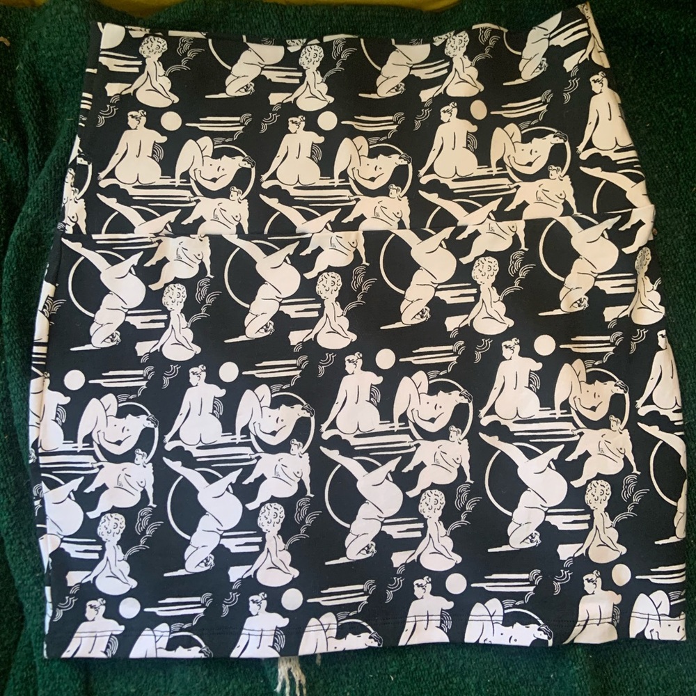 Manners London L antiquities inspired ladies skirt
